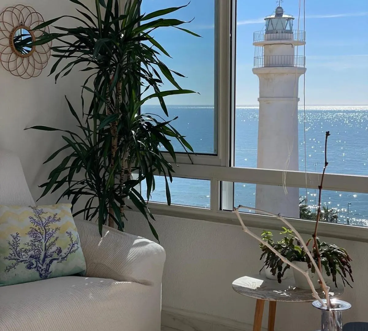Apartment Primera Linea De Playa En Torrox Costa Spain