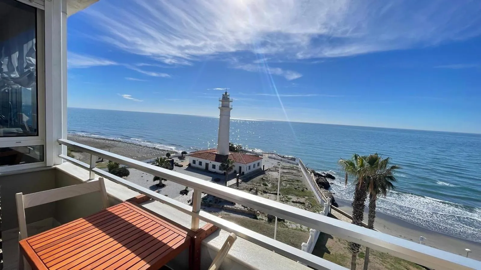 Primera Linea De Playa En Torrox Costa